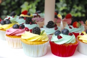 cupcakes fruit bestellen, bedrijf cupcakes logo bestellen, taarten den haag