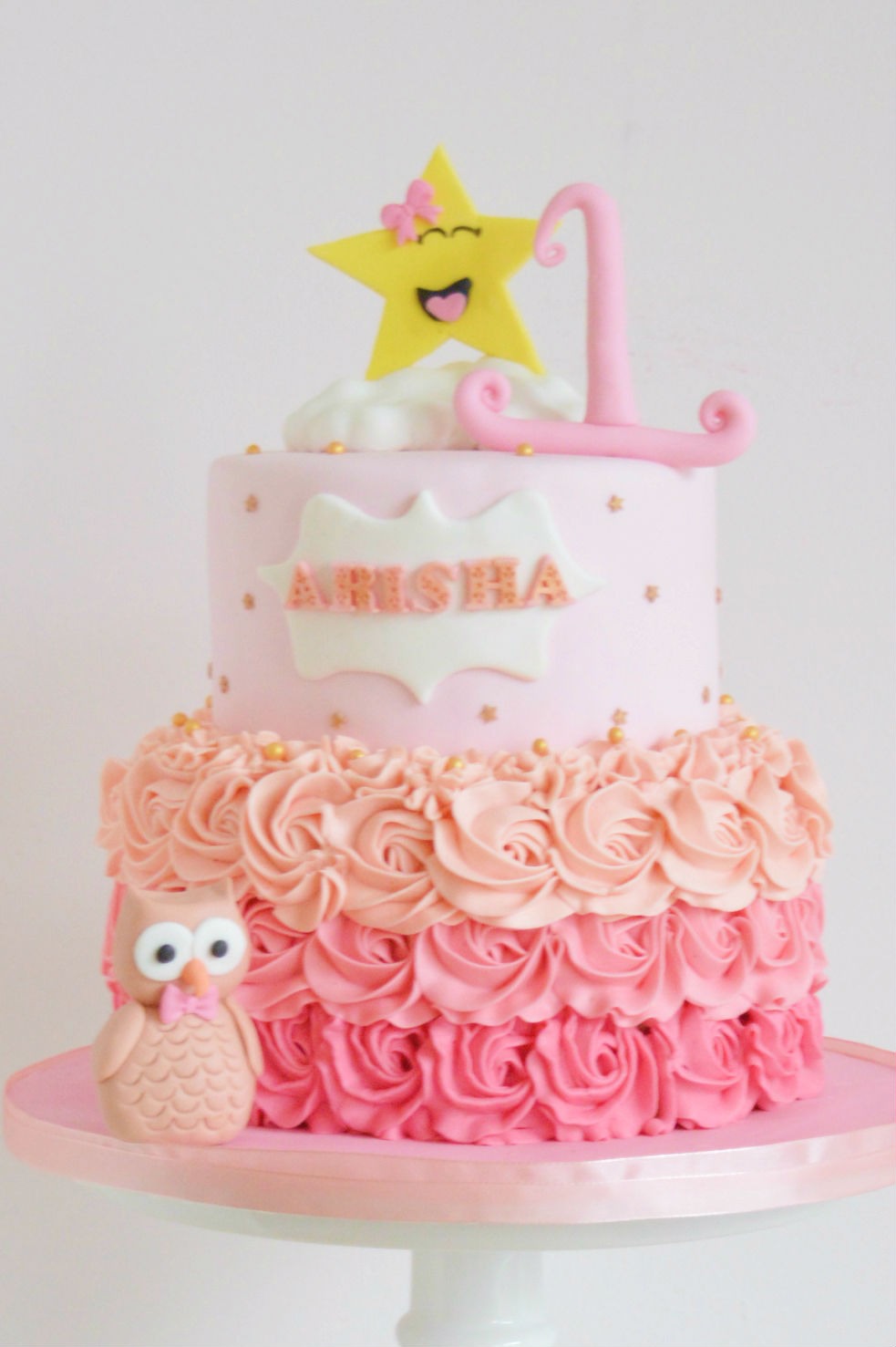 meisjes-taart-gele-ster-en-owl-roze-boemen-stapel-taart, 1st-birthday-girls-cakes-buttercream-ombre-yellow-stars