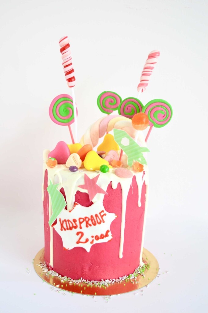 dripcake, snoeptaart bestellen, company cake order the hague, jubileum taart bestellen