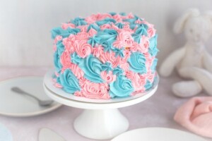 Gender-reveal-blauw-roze-taart