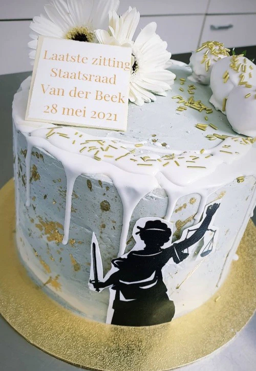 taart-jurist-logo-dripping-goud taart-jurist-logo-dripping-goud