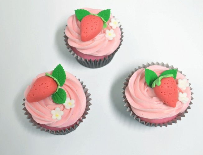 strawberry short cake cupcakes e1582009088732