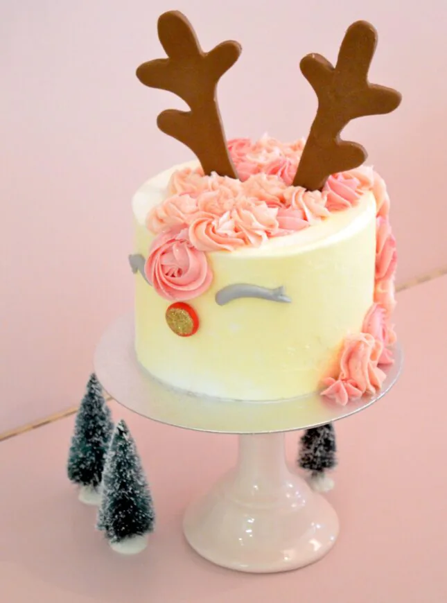 rudolf-roze-kerst-taart