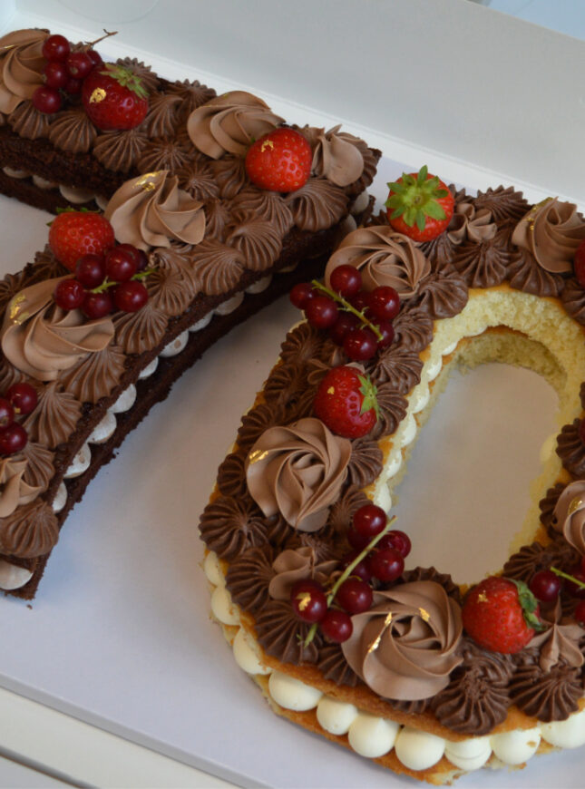 cijfertaart-chocola-aardbei cijfertaart-chocola-aardbei