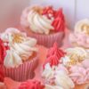 cupcakes roze wit parels wit
