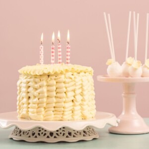 birthday-ruffle-yellow-cake