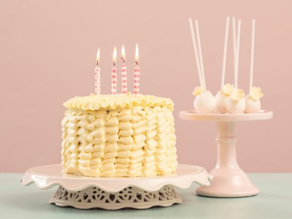 birthday-ruffle-yellow-cake