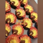 Thanksgiving-cupcakes-oranje-braun-geel-kalkoen