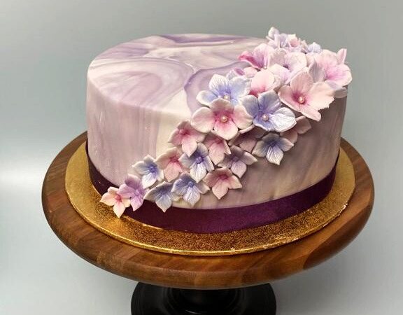 fondant-bloemen-strak-afsmeren-marble-taart