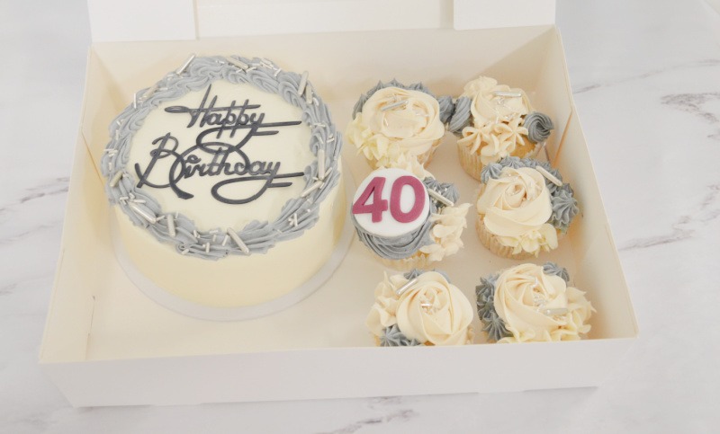 bento-cake-happy-birthday-cupcakes-heerlijk-botercreme