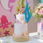 Babyshark pink girls cake