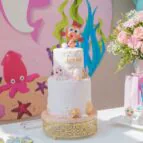 Babyshark pink girls cake