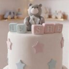 Beertastisch spannende gender reveal taart2