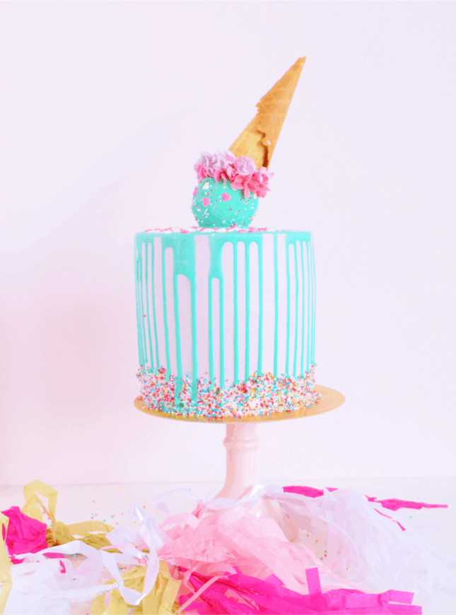 Icecream-taart-turqoiose-drips Delicious Icecream Taart Turqoiose Drips