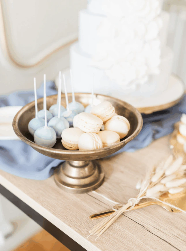 Sweet Table Cakepops & Macarons