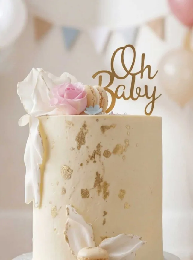 gender-reveal-taart-macarons-goud3 gender-reveal-taart-macarons-goud3