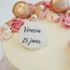 ombre-roze-naam-macarons-botercreme-taart