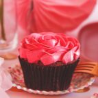Valentijn-cupcakes-rood-roos