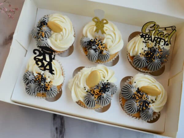 Graduation-cupcakes