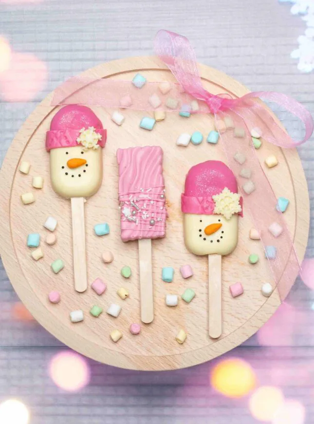 Winter-lolly-cakes-roze kerst-roze-cakesicles