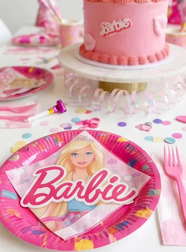 Barbie-taart3 Barbie-taart3