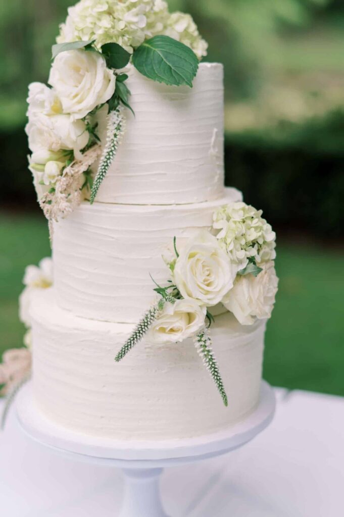 Perfect Pastry wedding cake whitte web scaled 8