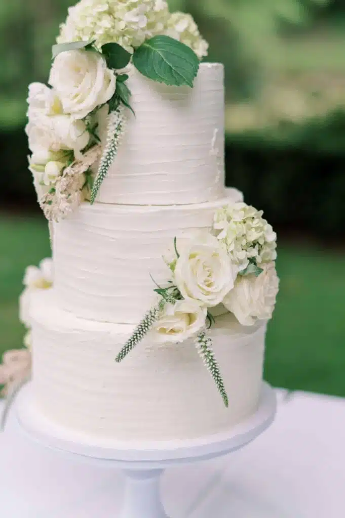 Perfect Pastry wedding cake whitte web scaled 8