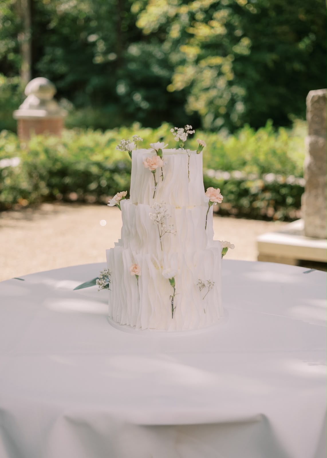 blush-waffer-paper- wedding- cake.jpg